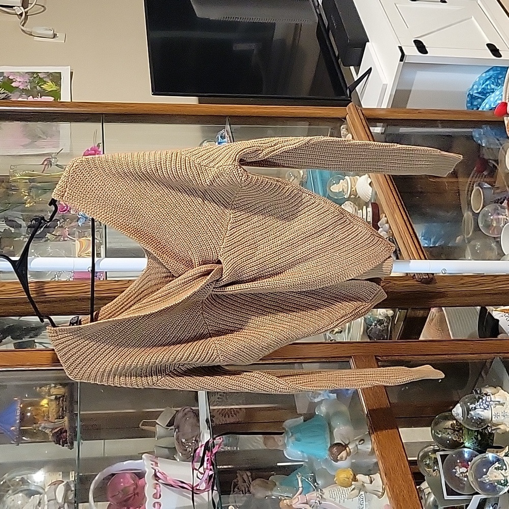 NWOT Urban Heritage Fisherman’s Knot Camel Knit